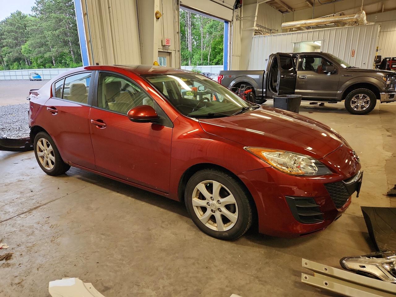 Mazda 3 I