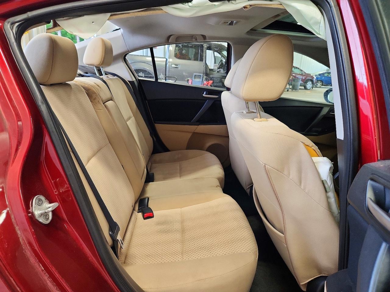 Mazda 3 I