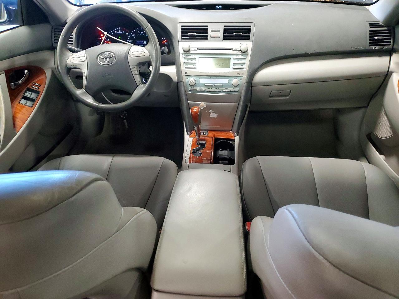 Toyota Camry Xle