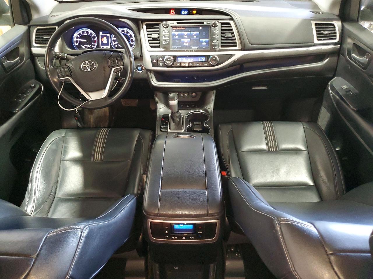 Toyota Highlander Se