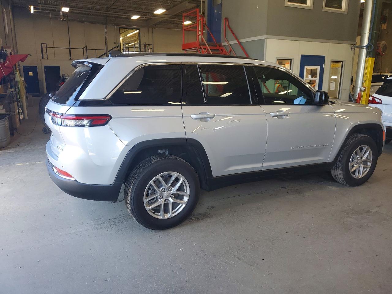 Jeep Grand Cherokee Laredo