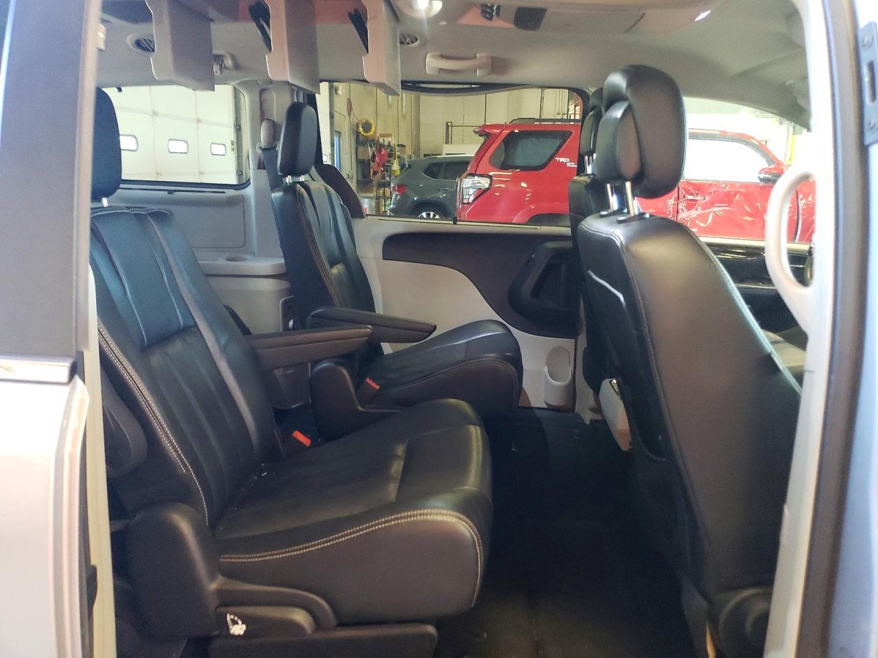 Chrysler Minivan Touring