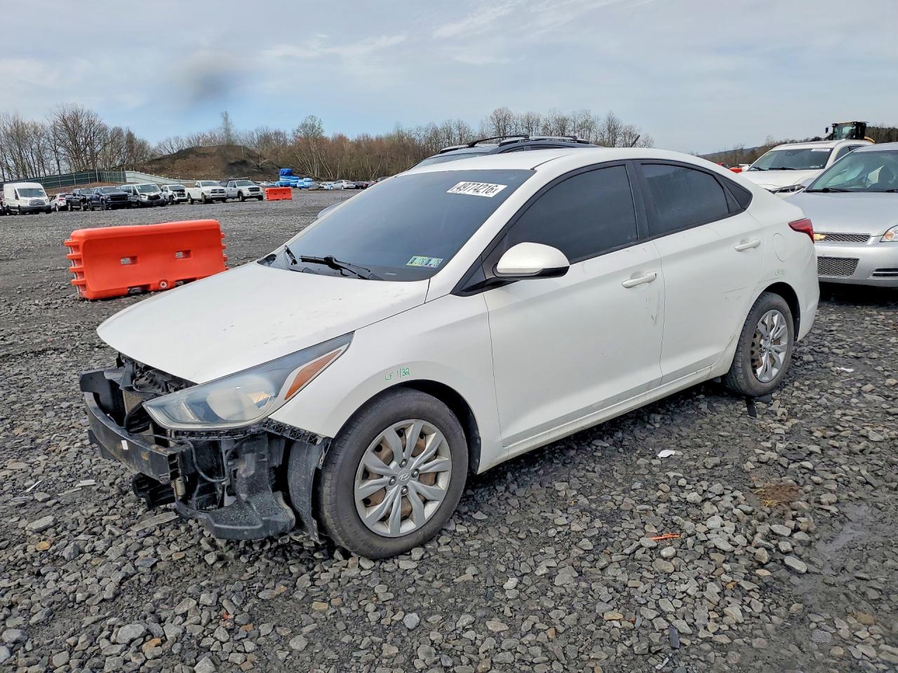 Salvage Hyundai ACCENT Image