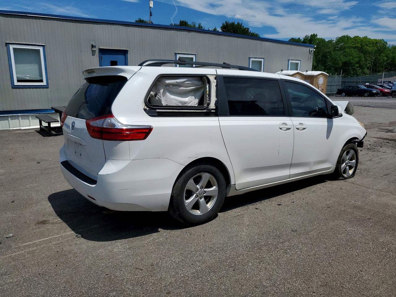 Toyota Sienna Le