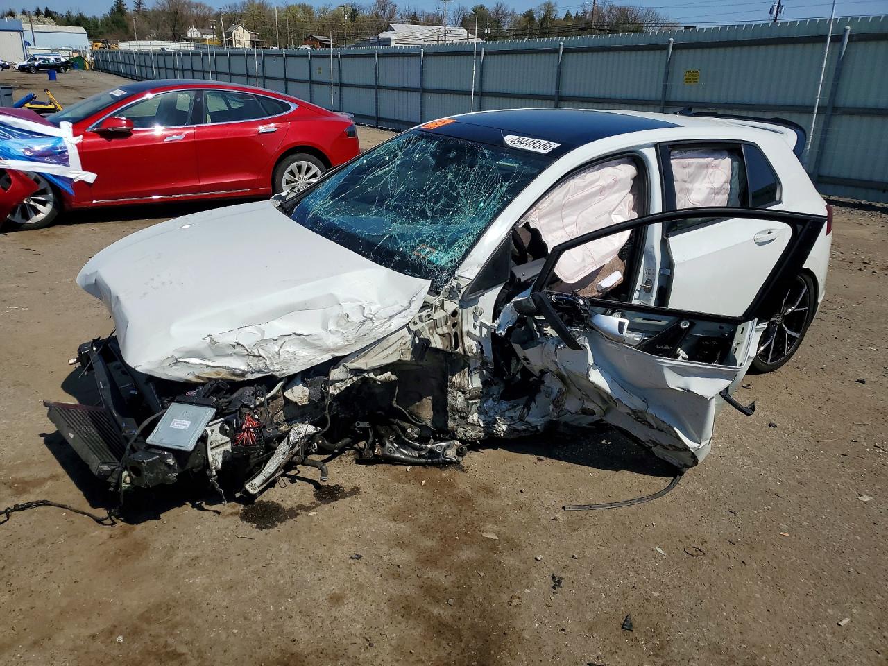 Salvage Volkswagen Golf Image