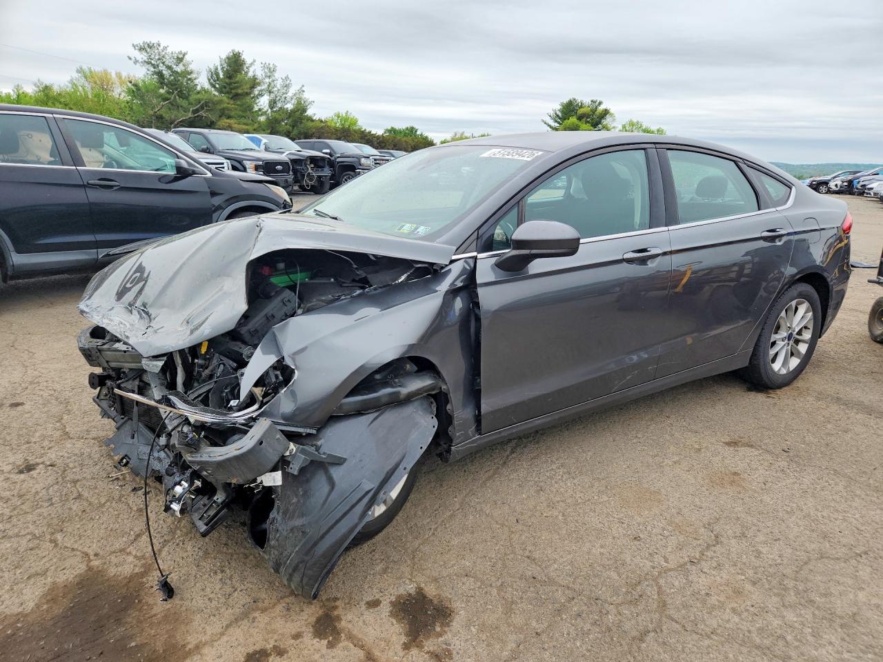 Salvage Ford Fusion Image