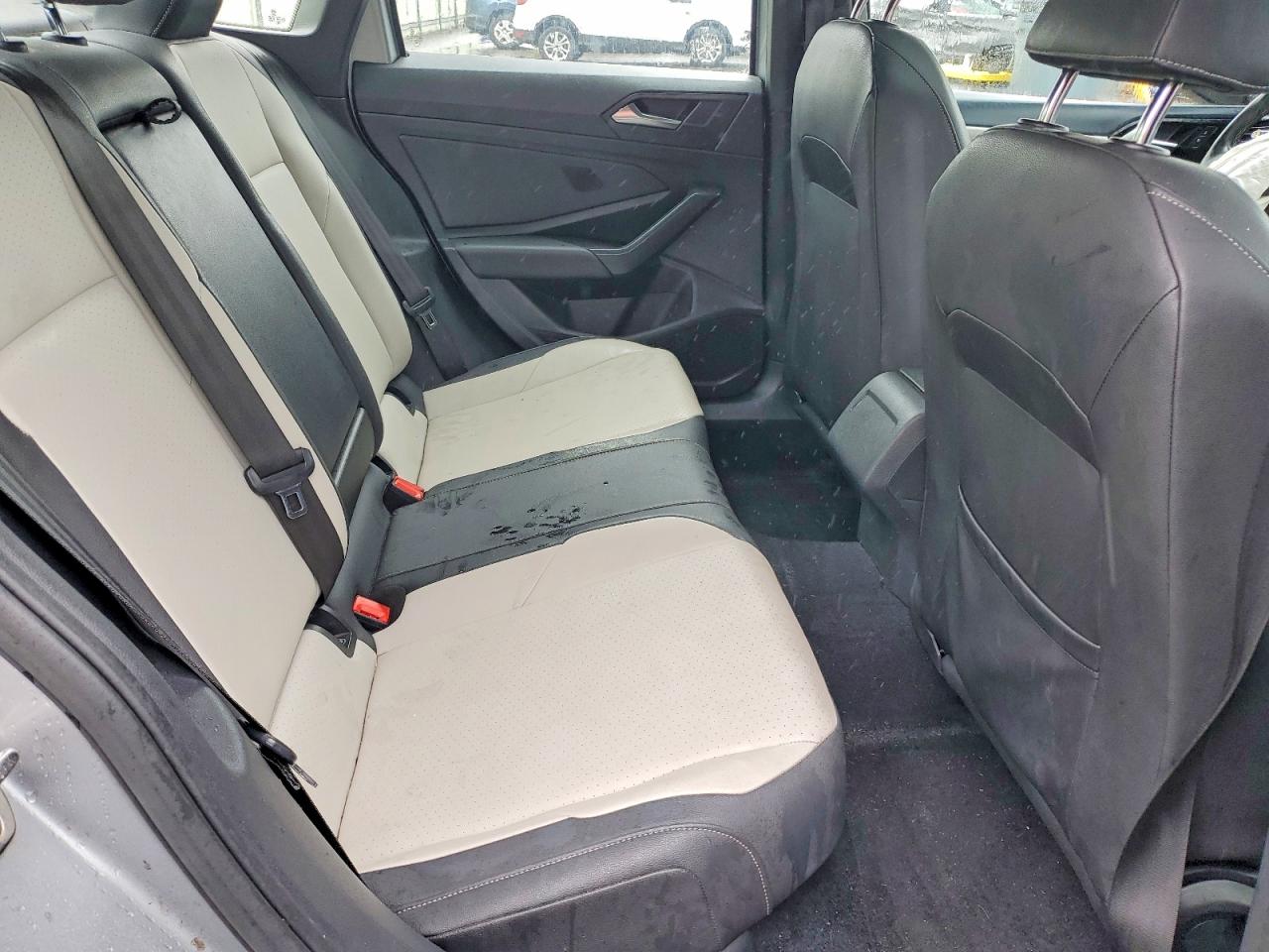 Volkswagen Jetta S