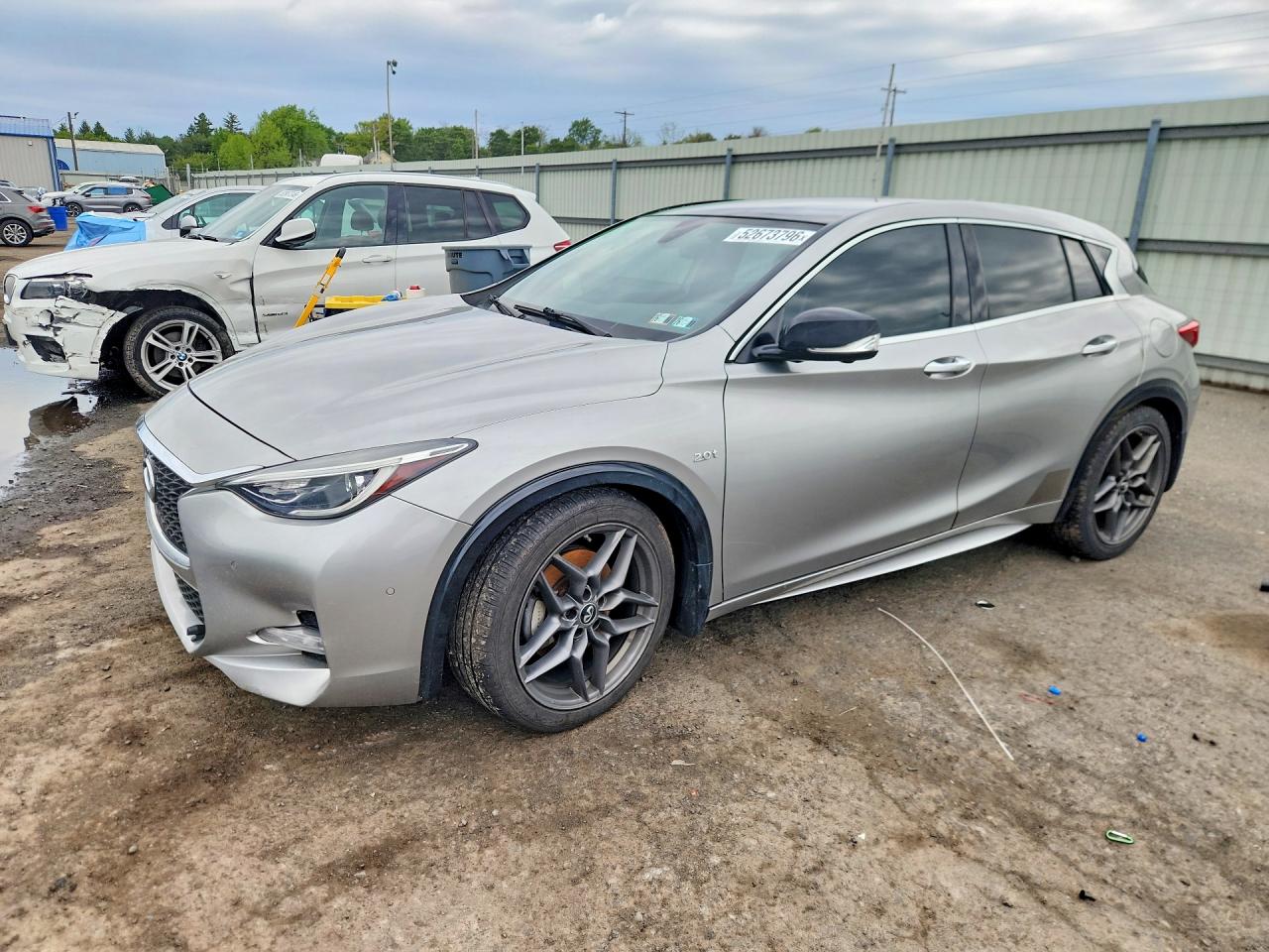 Salvage INFINITI Qx Image