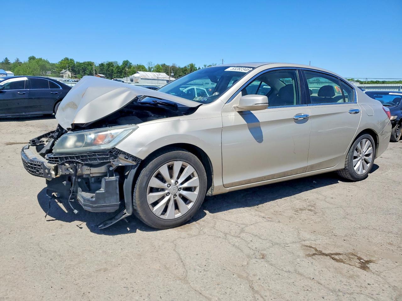 Salvage Honda Accord Image