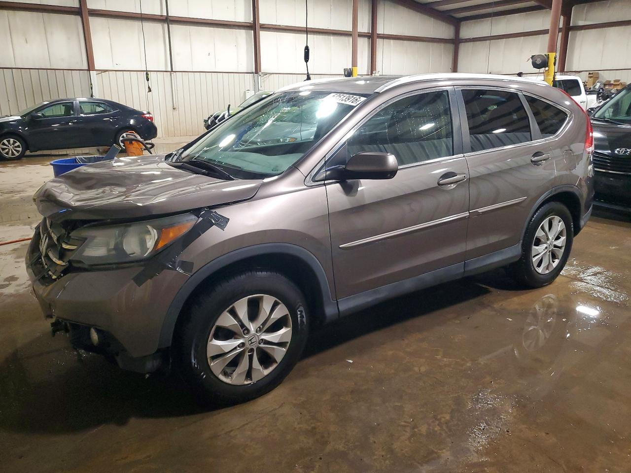 Salvage Honda Crv Image