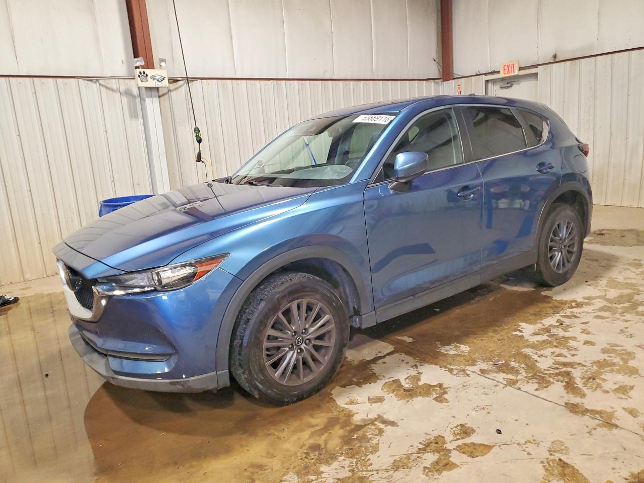 Salvage Mazda Cx Image