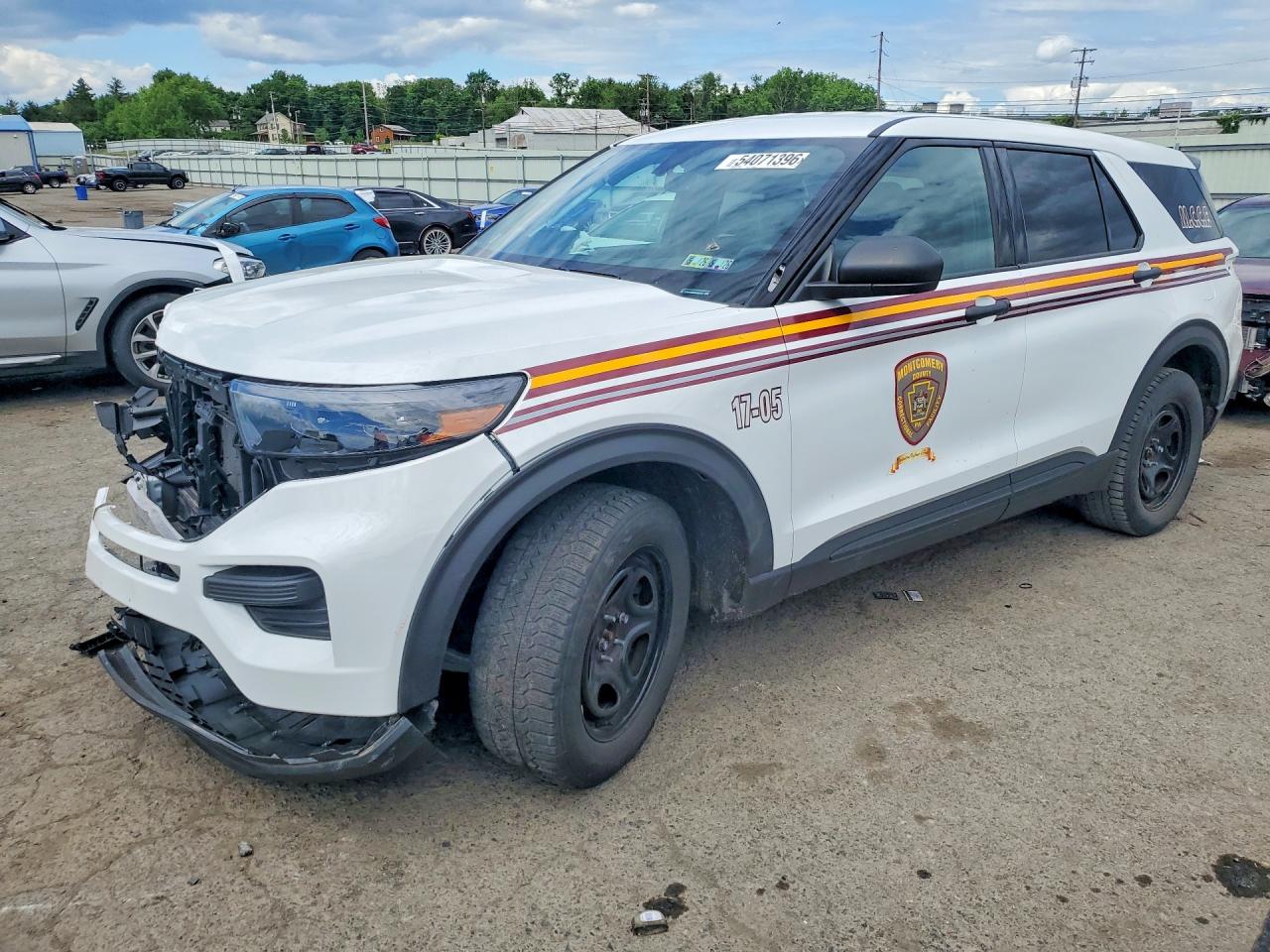 Salvage Ford Explorer Image