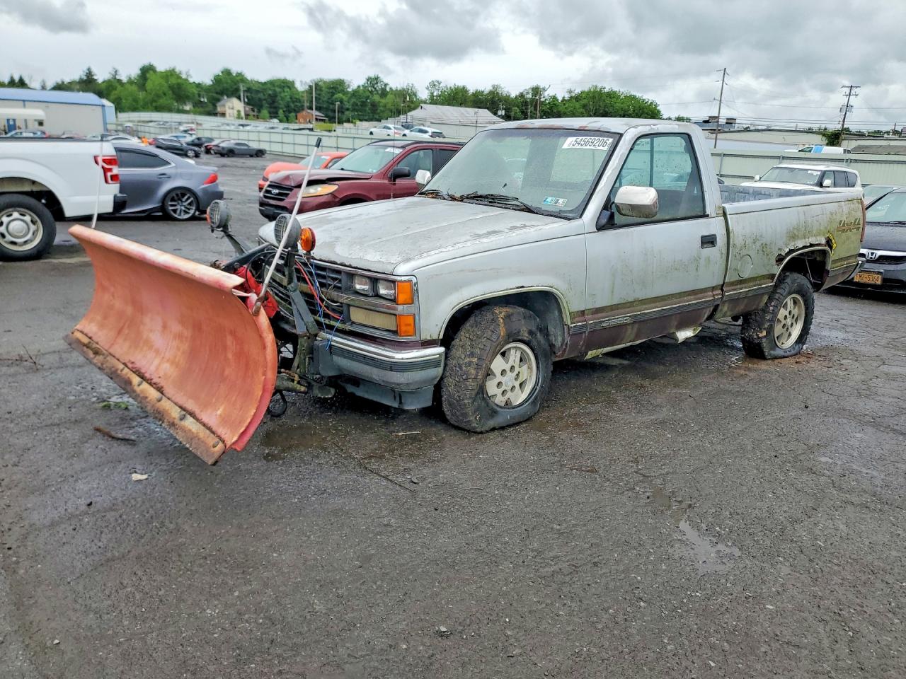 Salvage Chevrolet Gmt Image