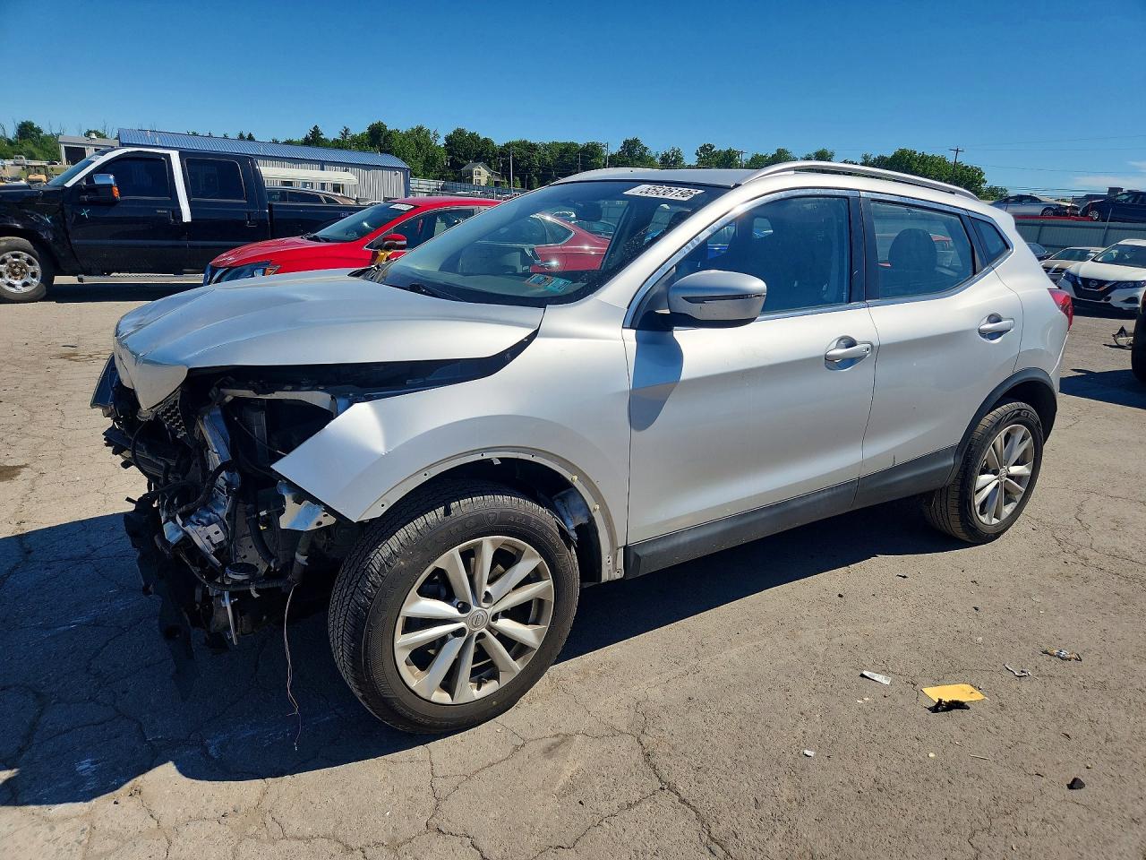 Salvage Nissan Rogue Image