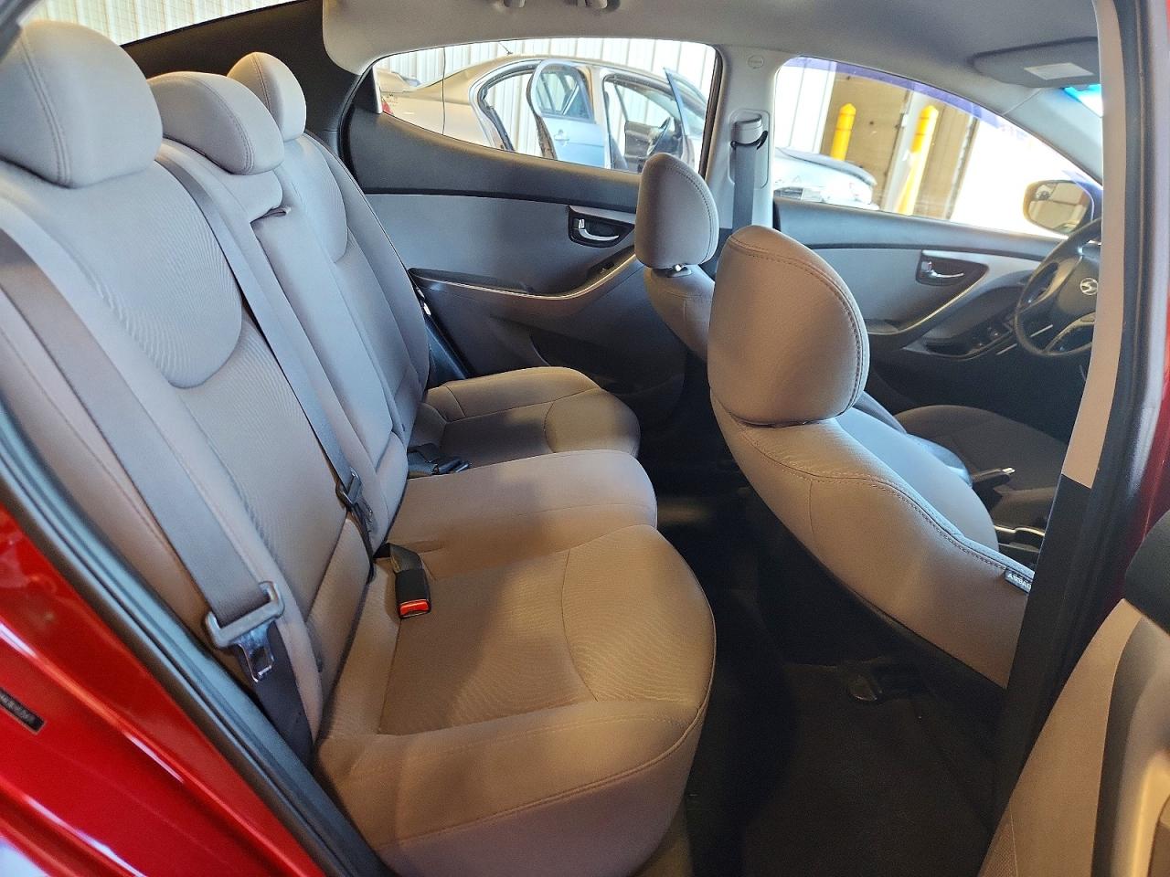 Hyundai ELANTRA Se
