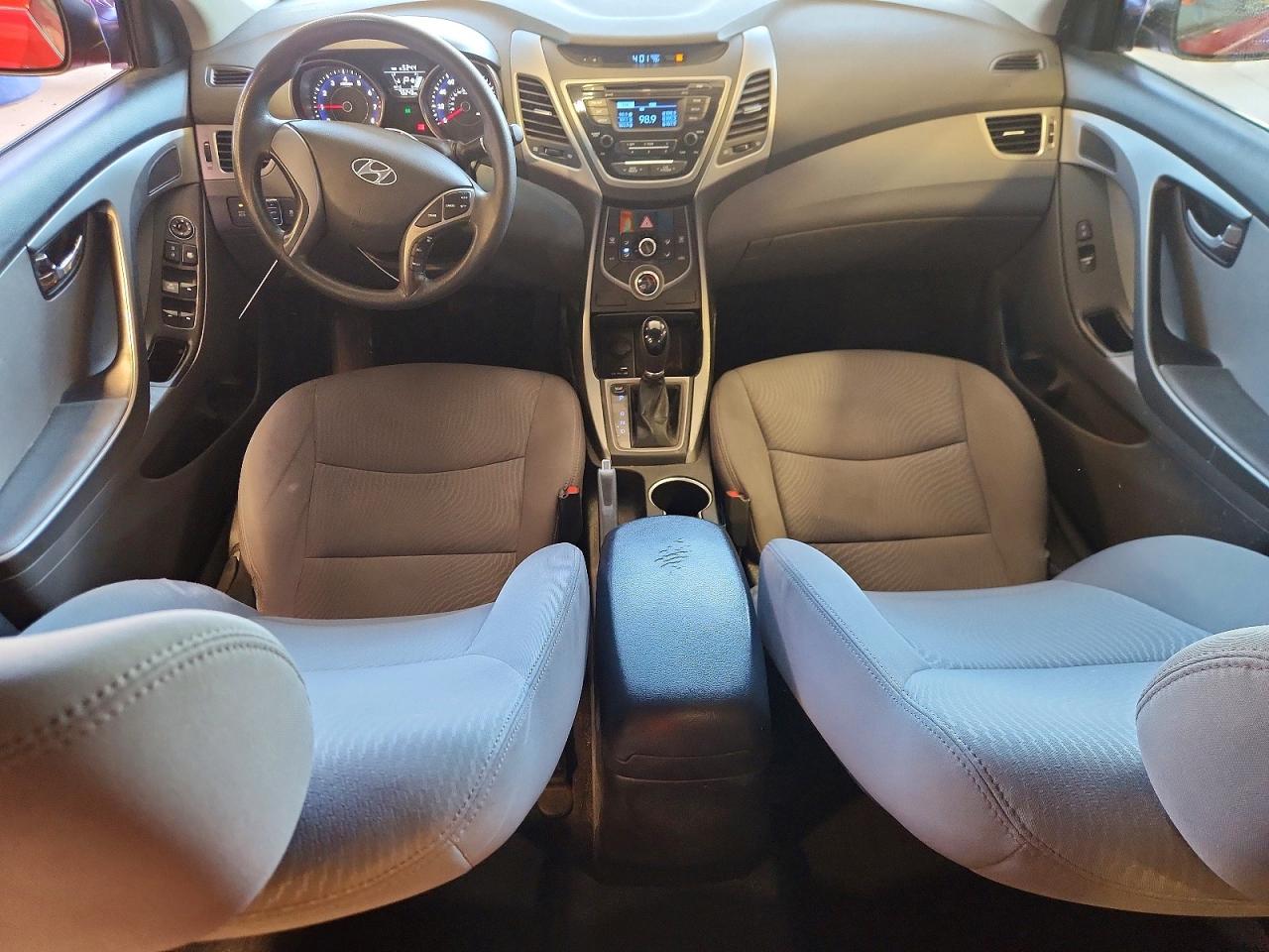 Hyundai ELANTRA Se