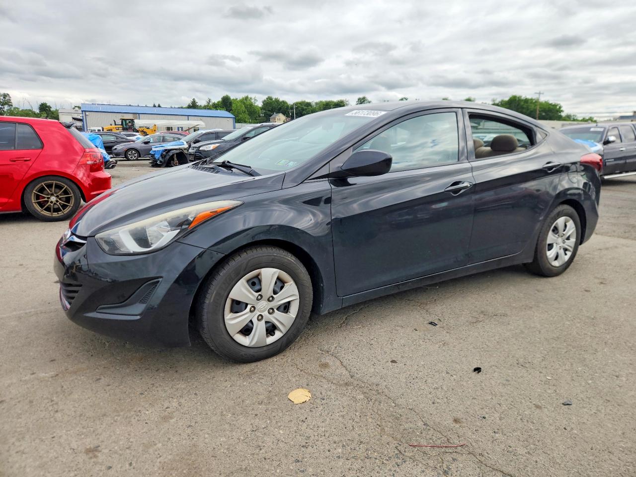 Salvage Hyundai ELANTRA Image