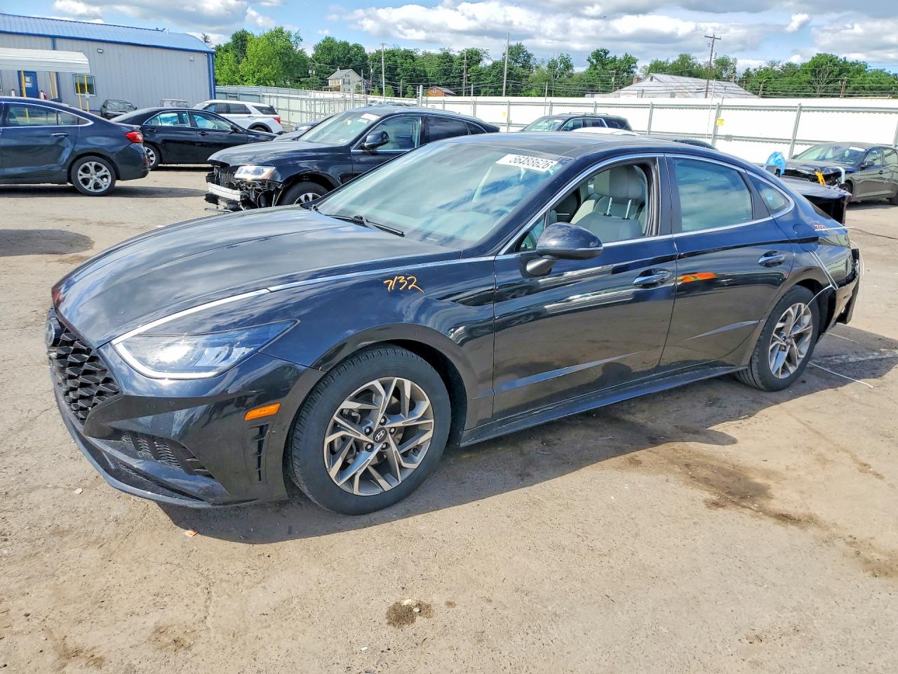 Salvage Hyundai SONATA Image