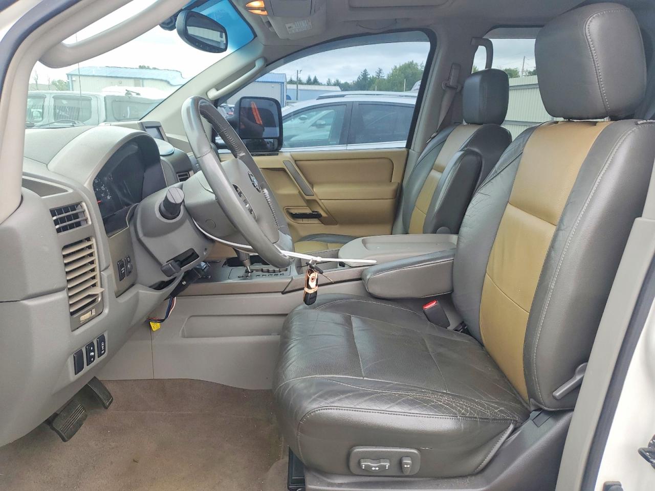 Nissan Titan Xe