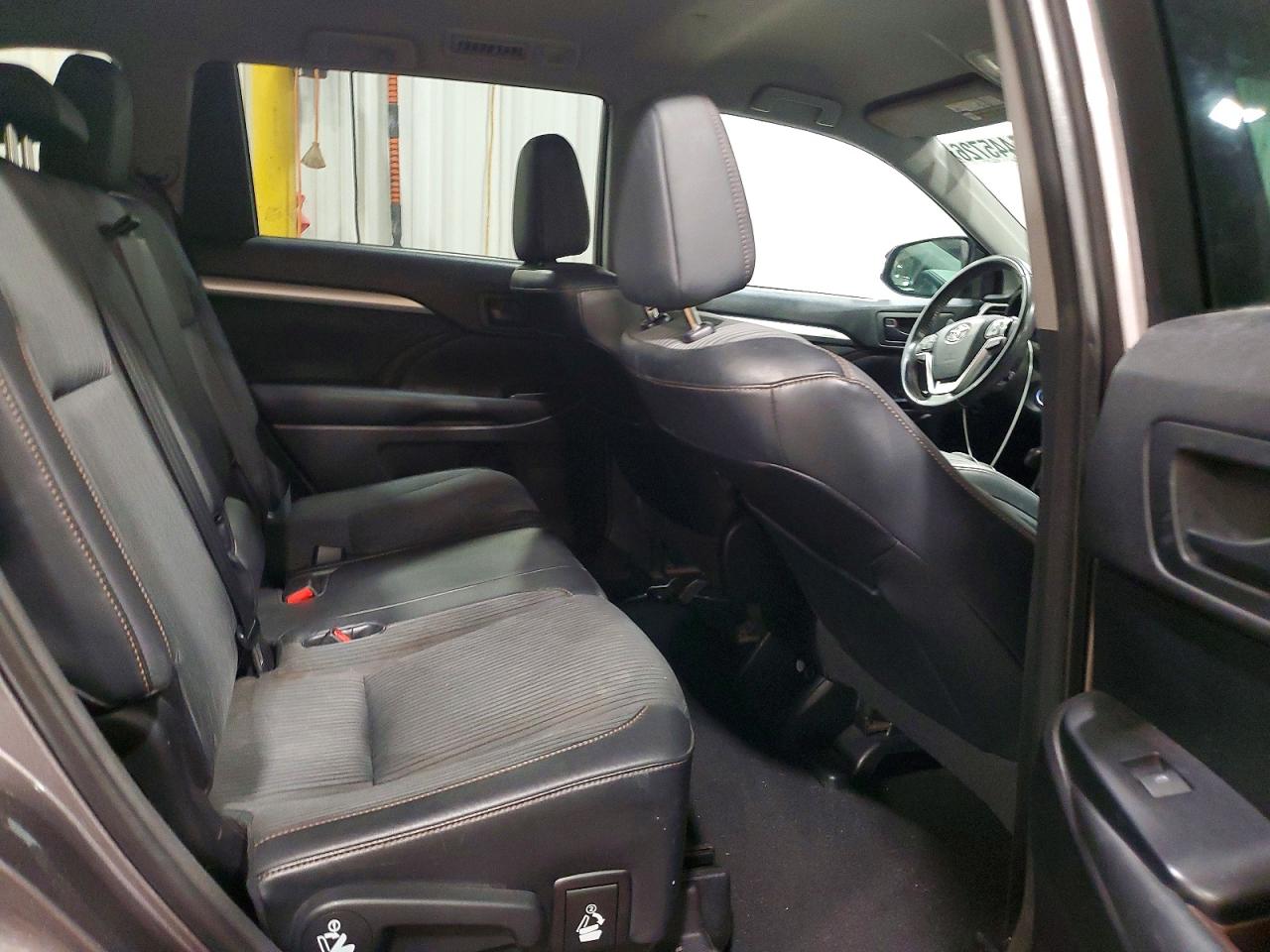 Toyota Highlander Le Plus