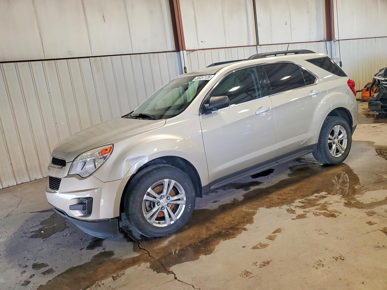 Salvage Chevrolet Equinox Image