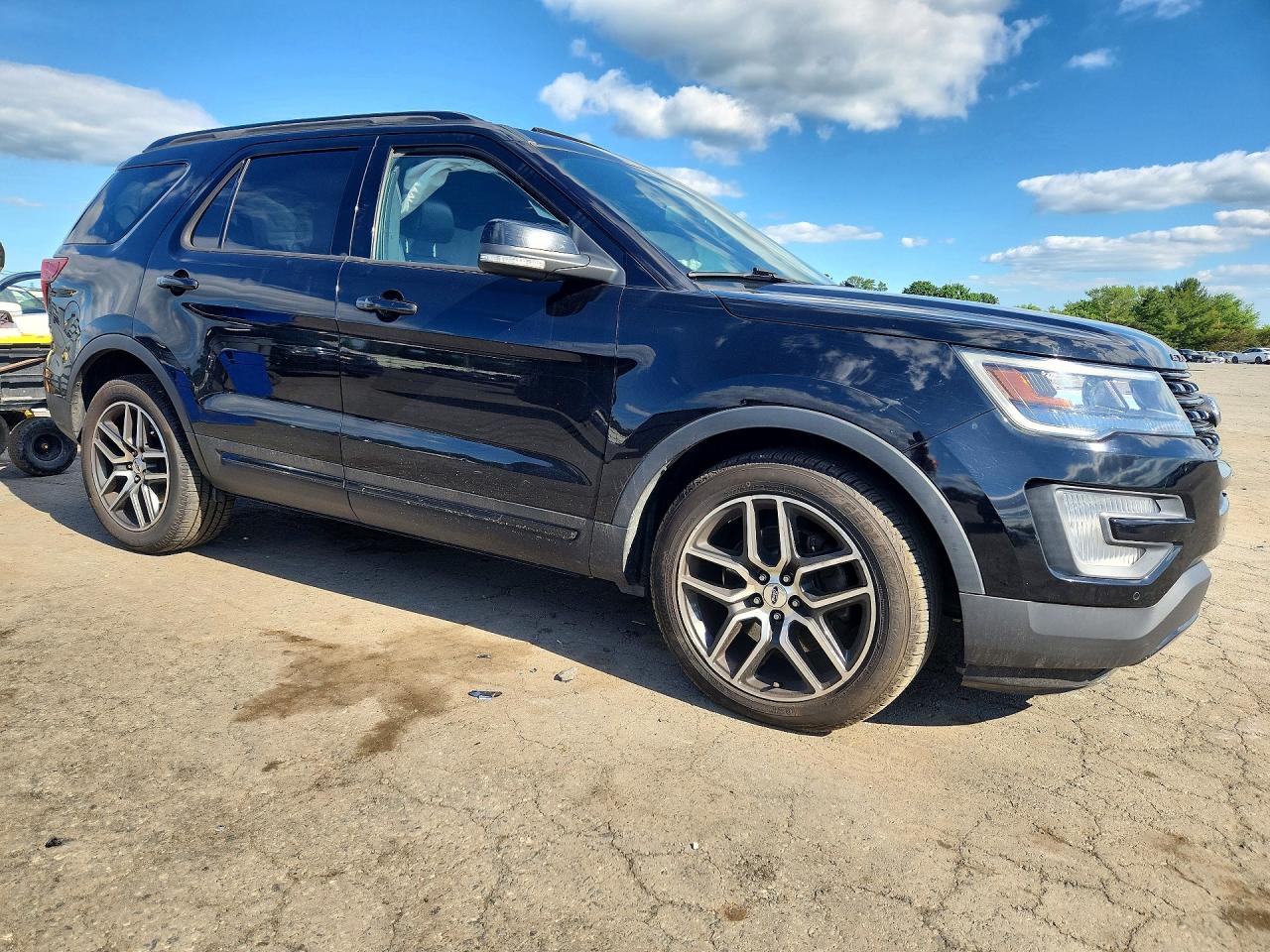 Ford Explorer Sport