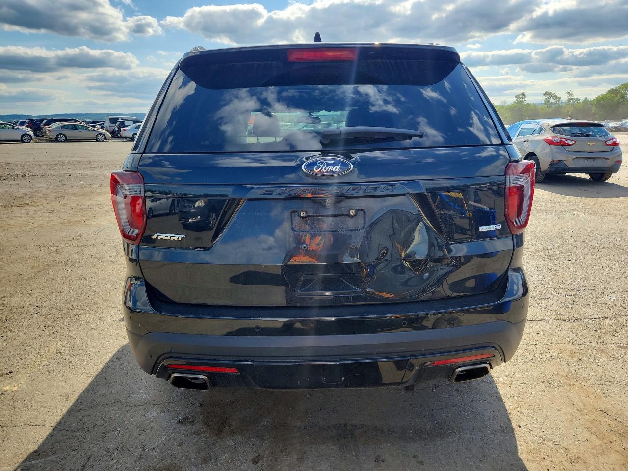 Ford Explorer Sport