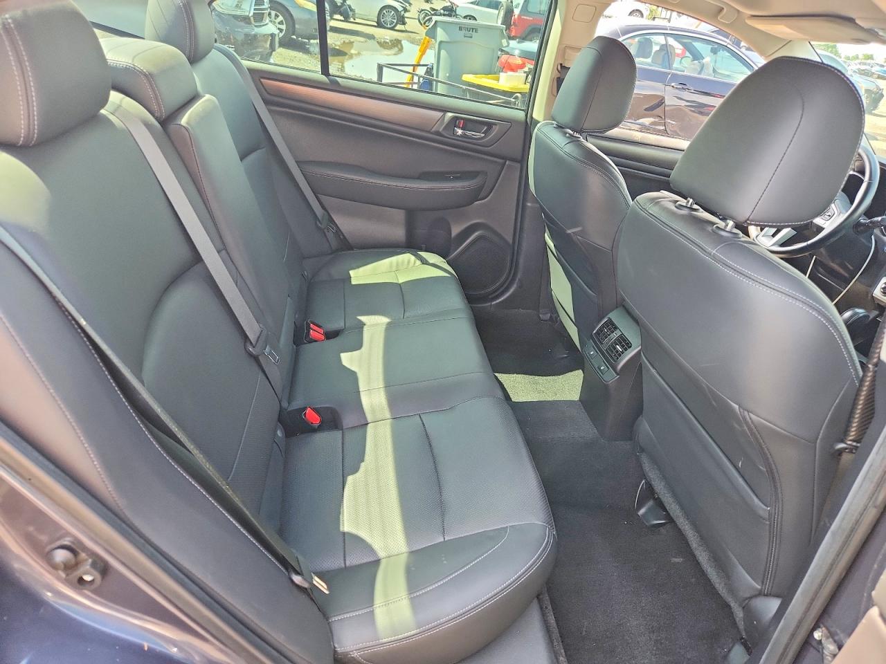 Subaru Legacy 3.6r Limited