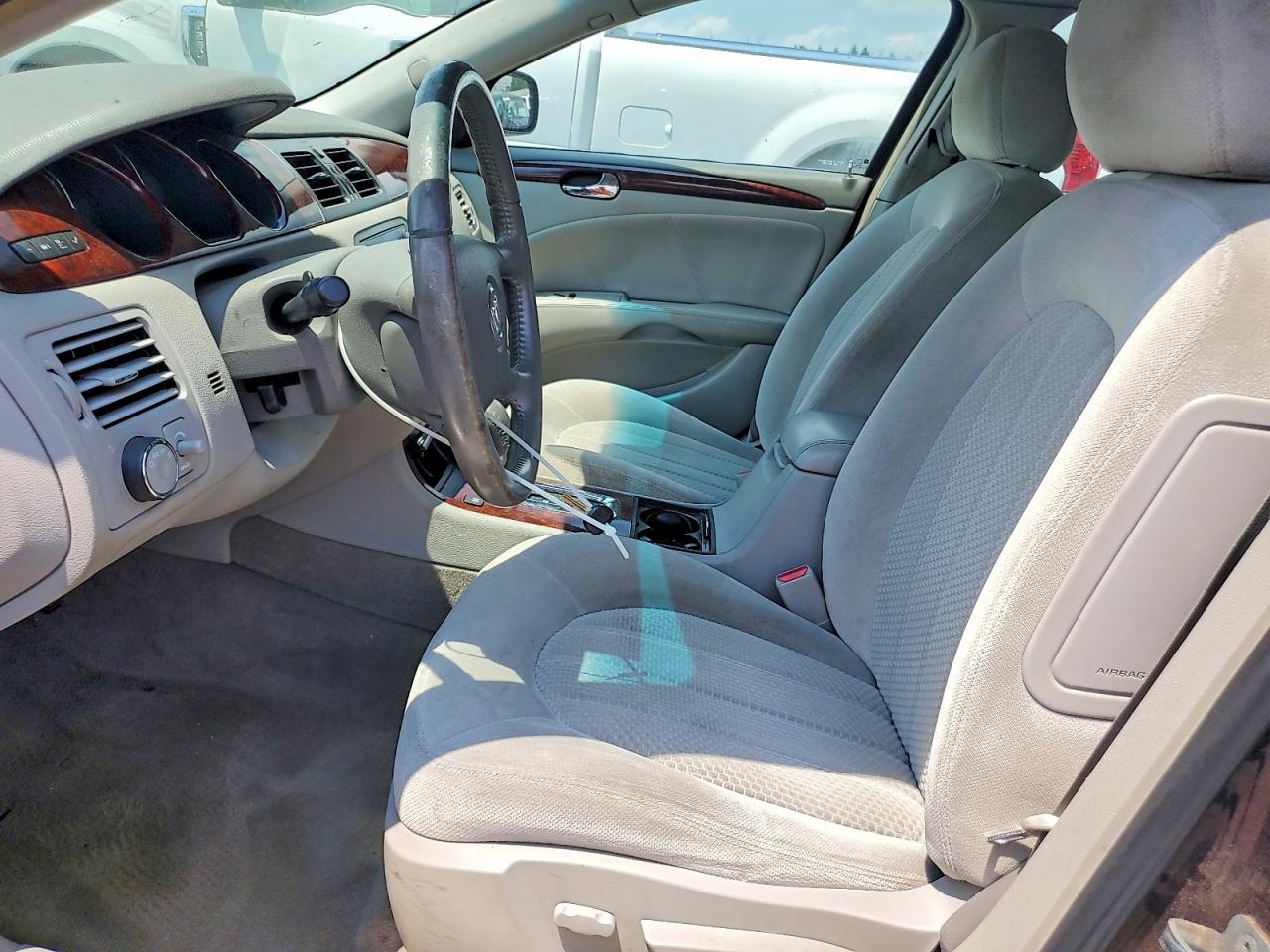 Buick Lucerne Cx