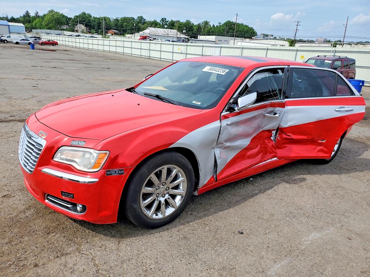 Salvage Chrysler 300 Image