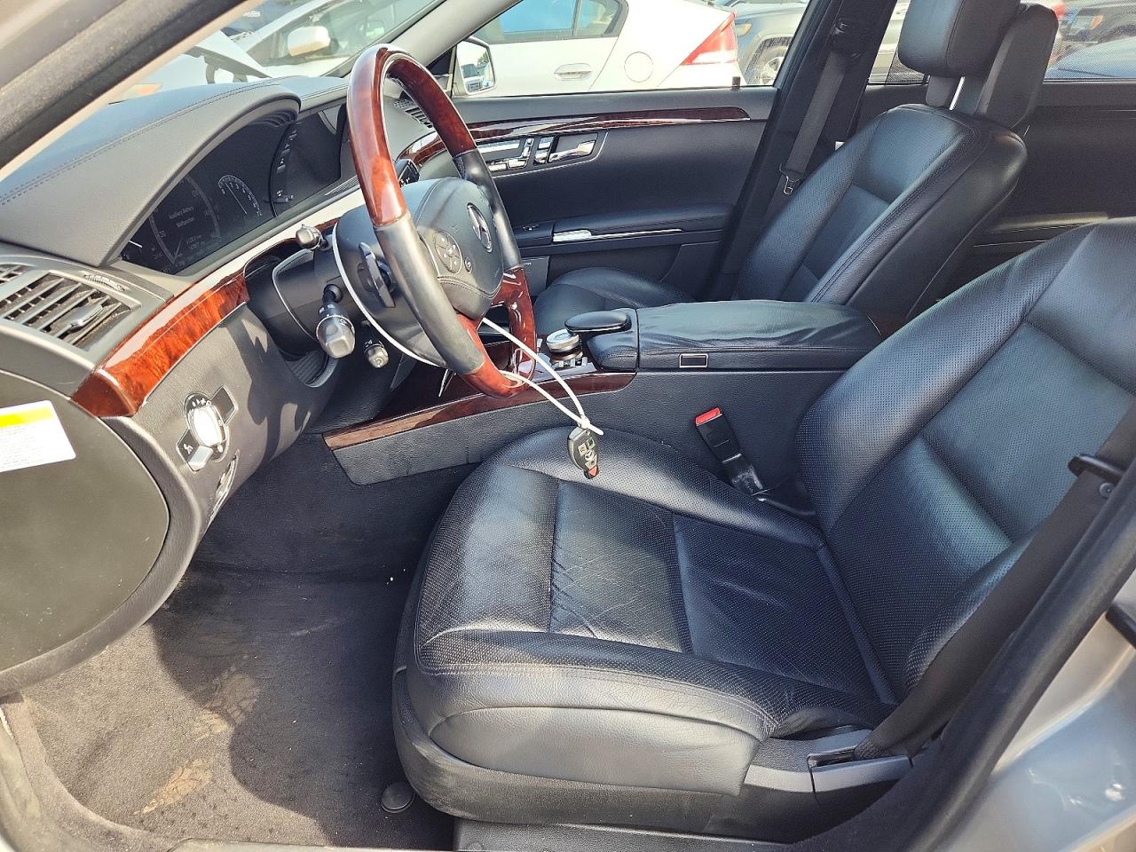 Mercedes-Benz S-Class 550 4matic