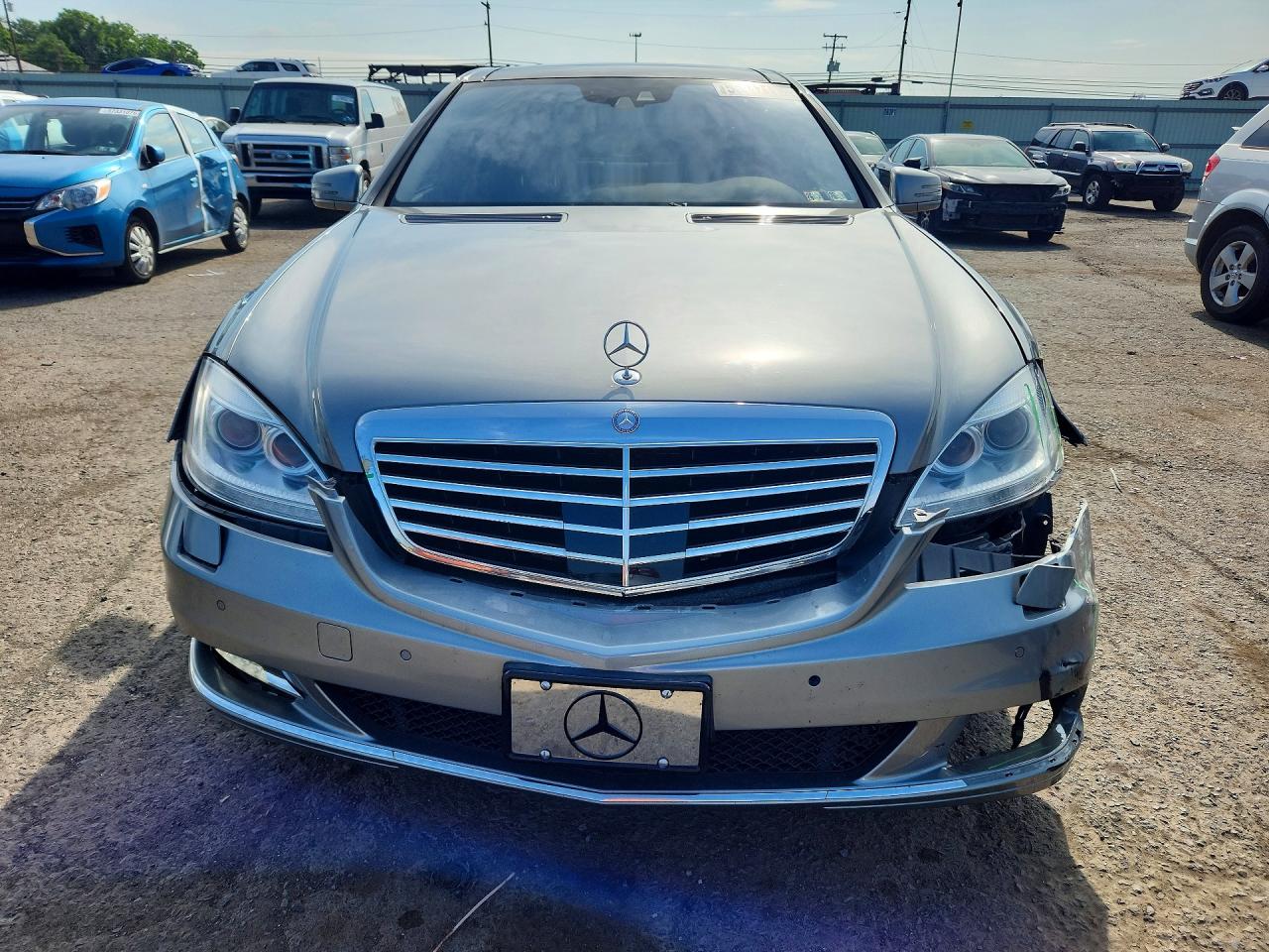 Mercedes-Benz S-Class 550 4matic