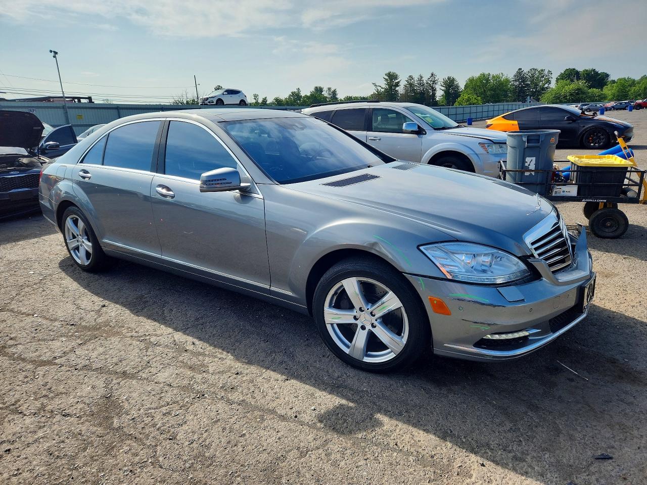 Mercedes-Benz S-Class 550 4matic