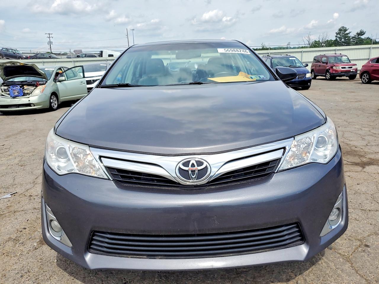 Toyota Camry Xle