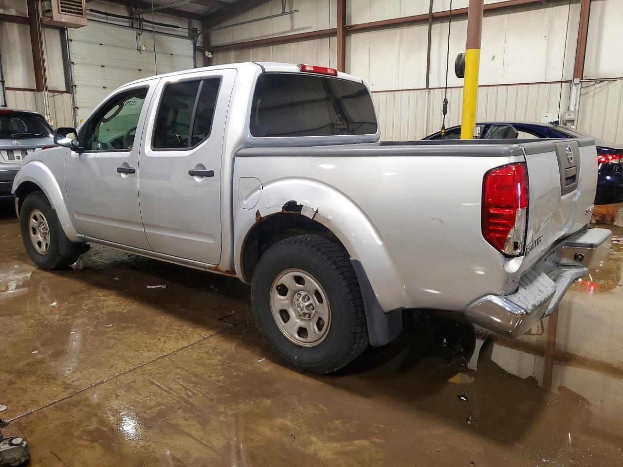 Nissan Frontier Se V6
