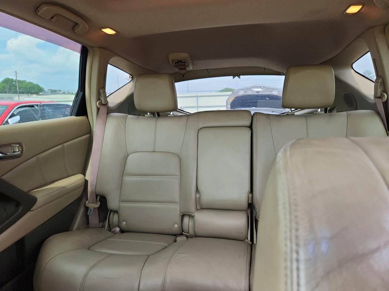 Nissan Murano S