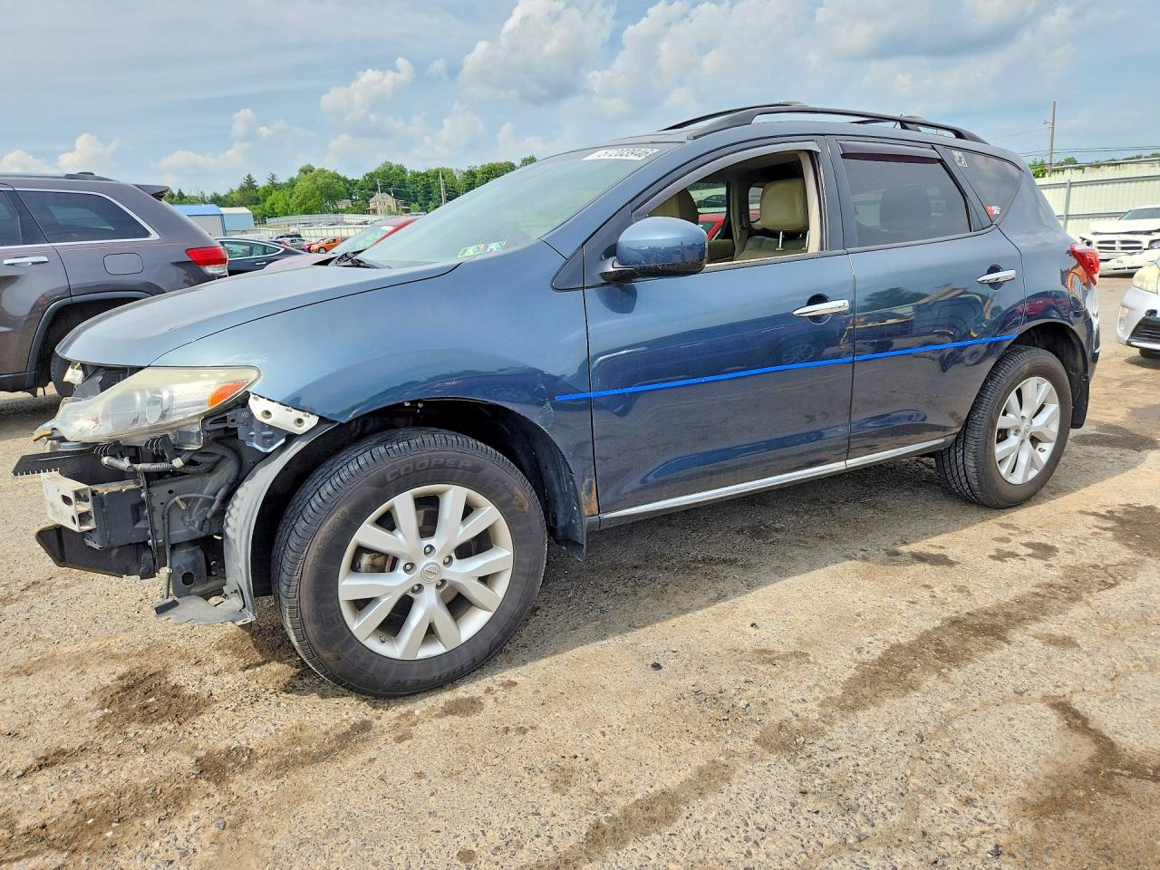 Salvage Nissan Murano Image