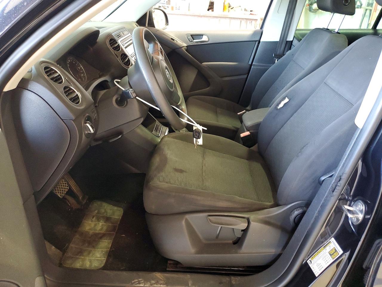 Volkswagen Tiguan S