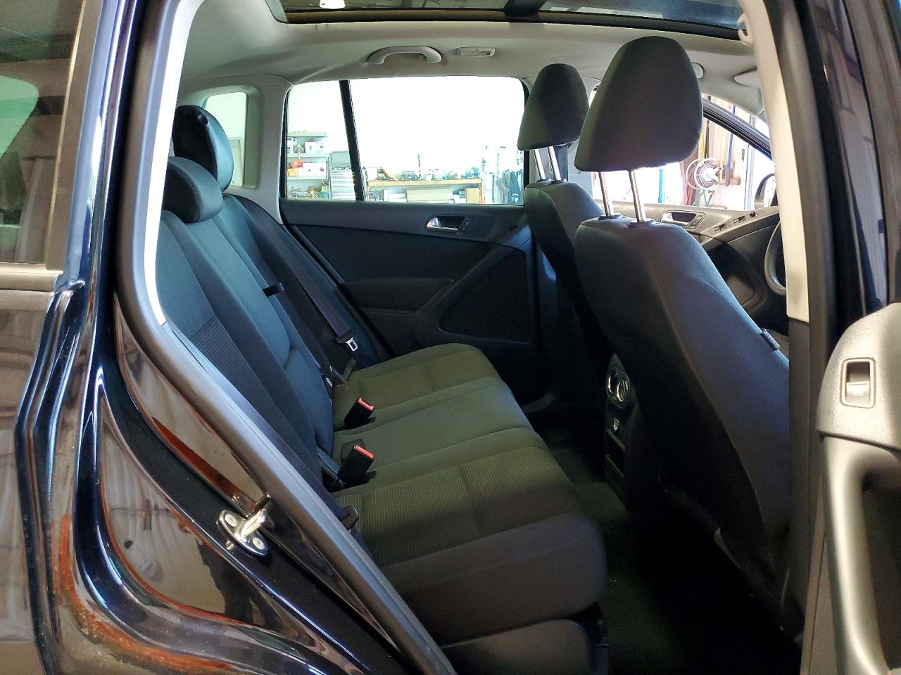 Volkswagen Tiguan S
