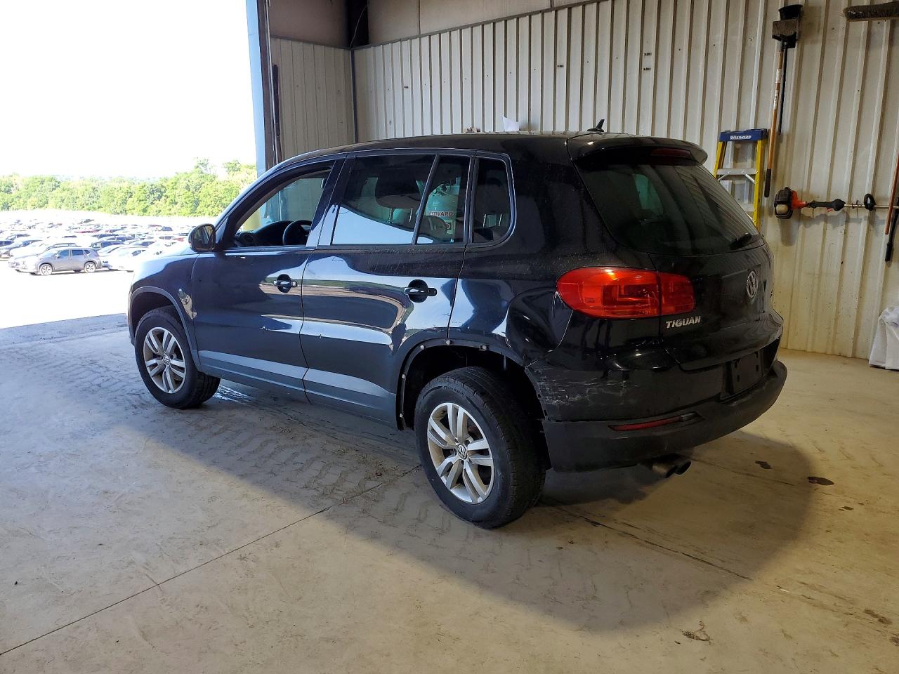 Volkswagen Tiguan S