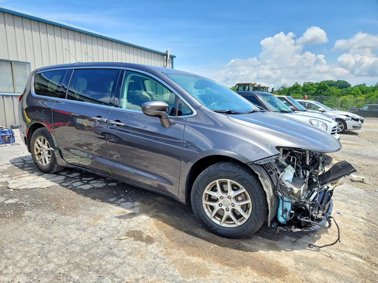 Chrysler Pacifica Touring
