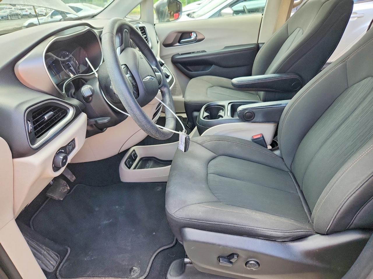 Chrysler Pacifica Touring