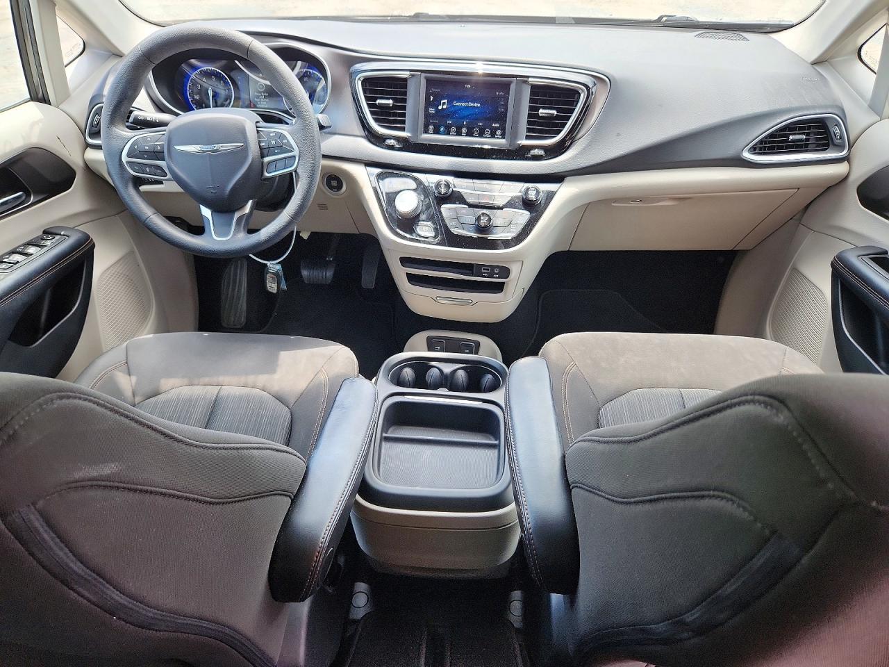 Chrysler Pacifica Touring