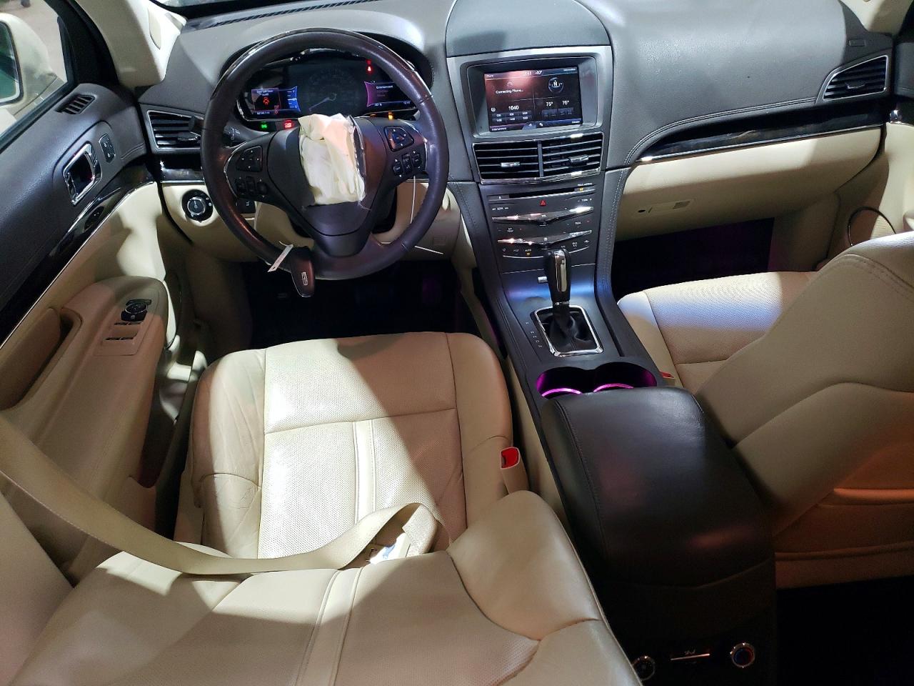 Lincoln MKT