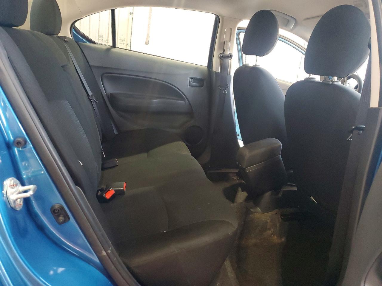 Mitsubishi Mirage G4 Es