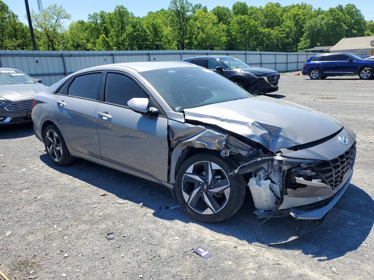 Hyundai ELANTRA Sel