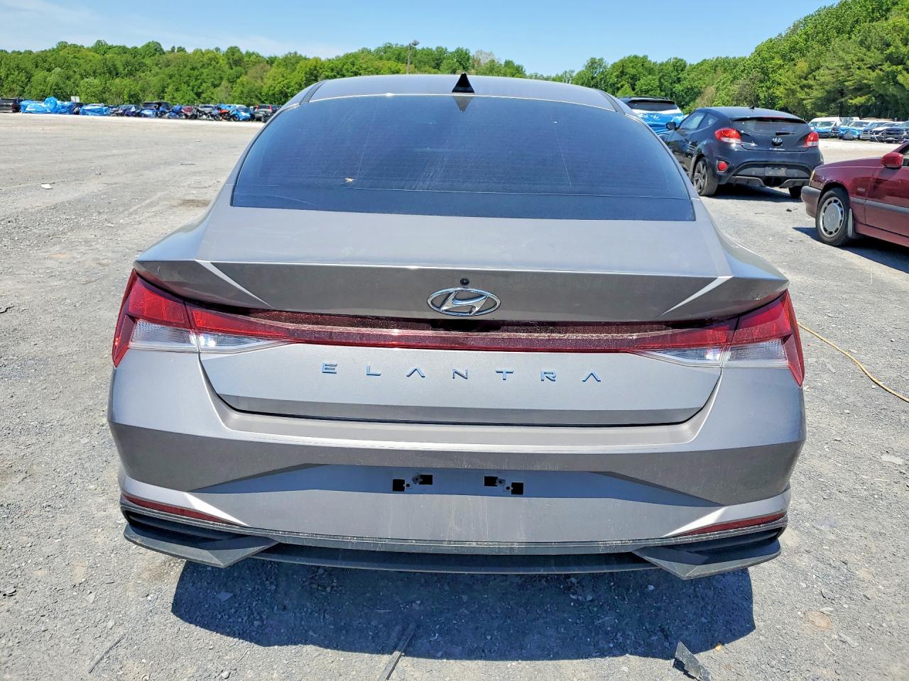 Hyundai ELANTRA Sel