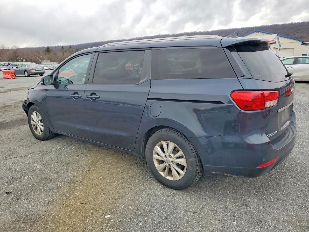 Kia Sedona Lx