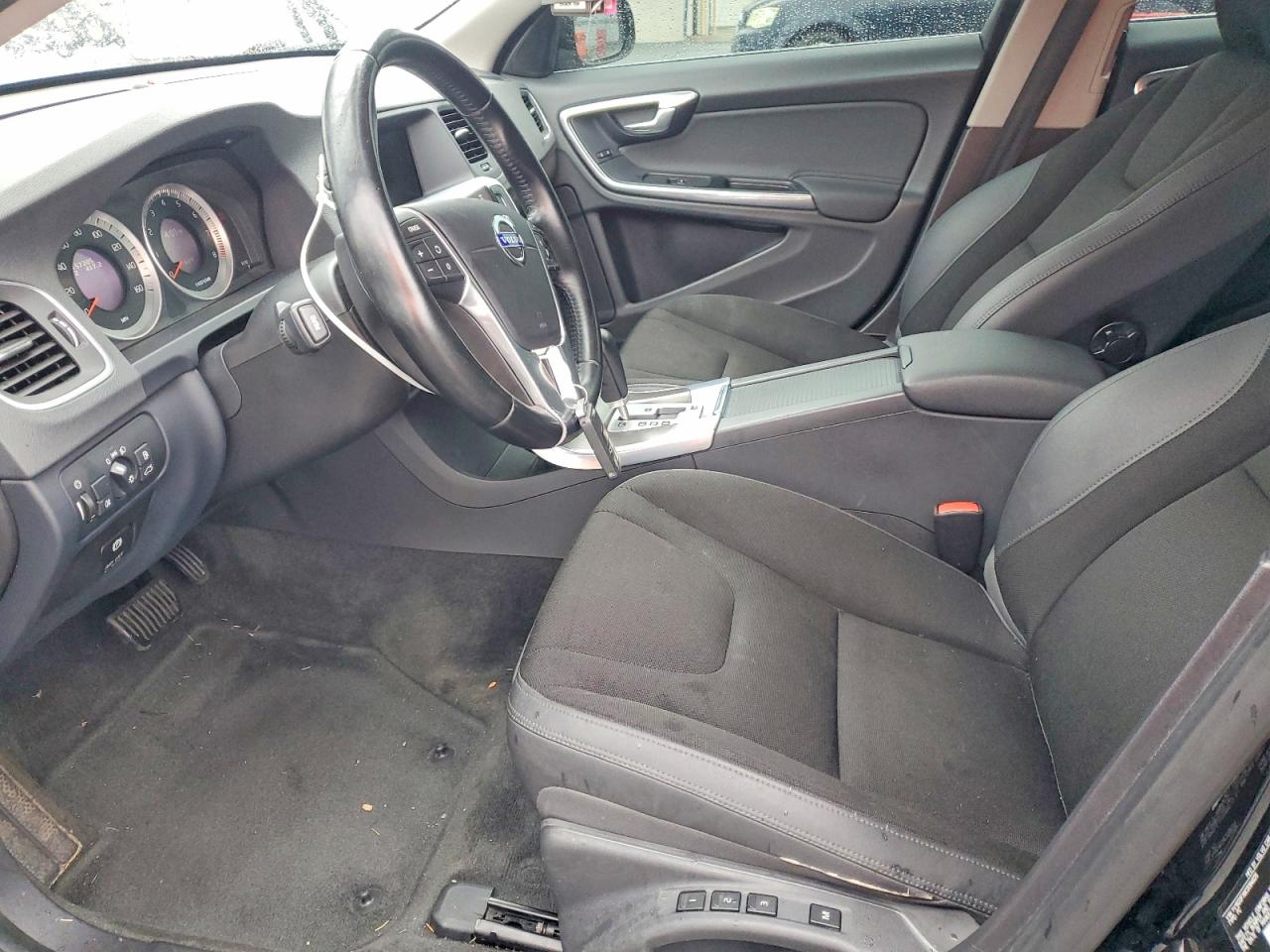 Volvo S60 T5