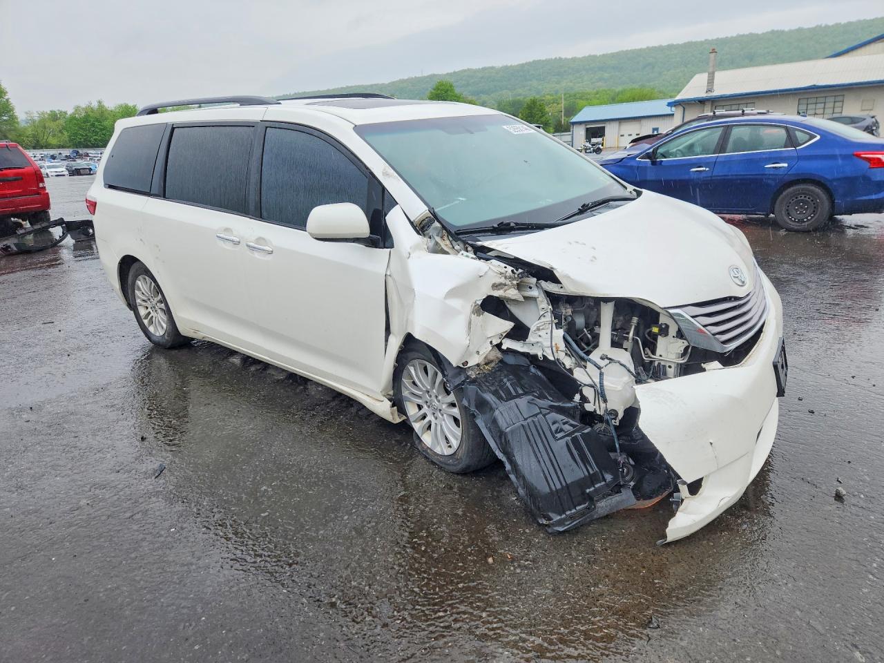 Toyota Sienna Xle 8-passenger